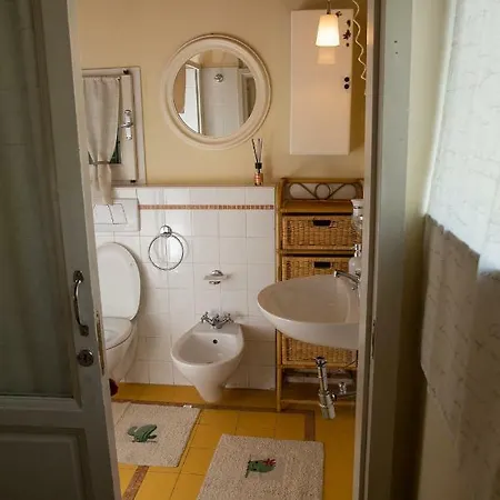 La Casa Di Enea Apartment *